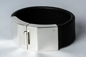 Box Lock Bracelet (Facet, Narrow, BLK PA)