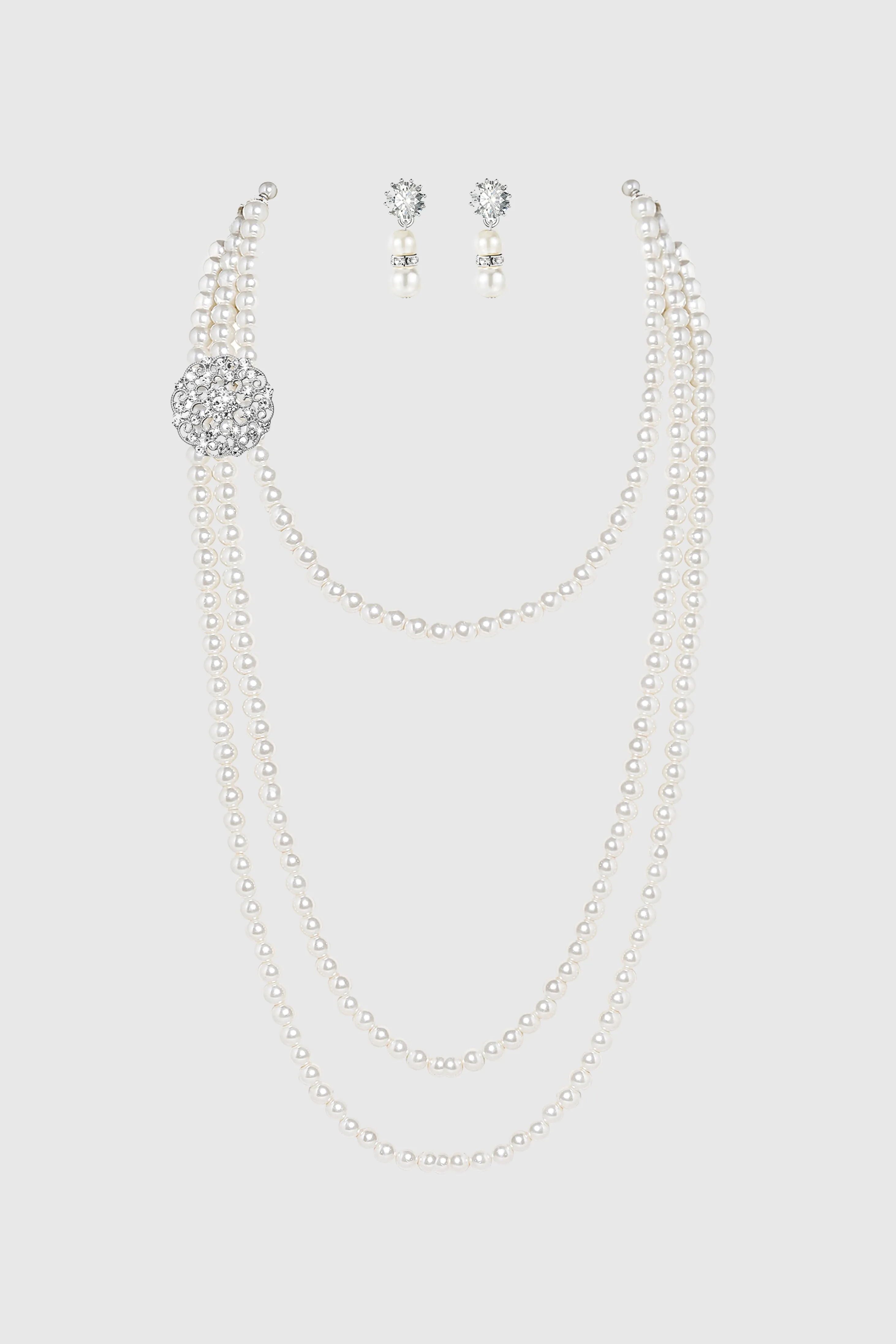 Delicate Multilayer Pearl Necklace Set