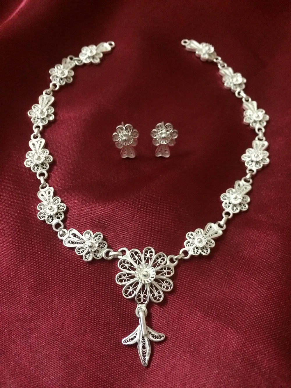 Delicate Necklace Set