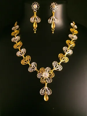 Golden Delicate