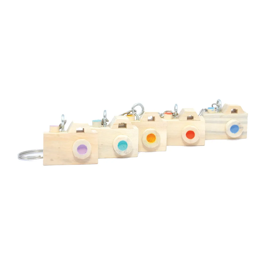 IVEI Wooden Camera Shaped Keyring Set of 5
