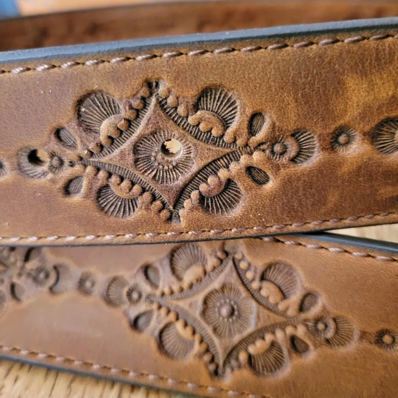 Leather Belt, the "Navajo Heart" by Justin C21369