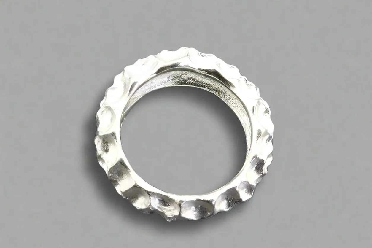 Narrow lunar band - sterling silver