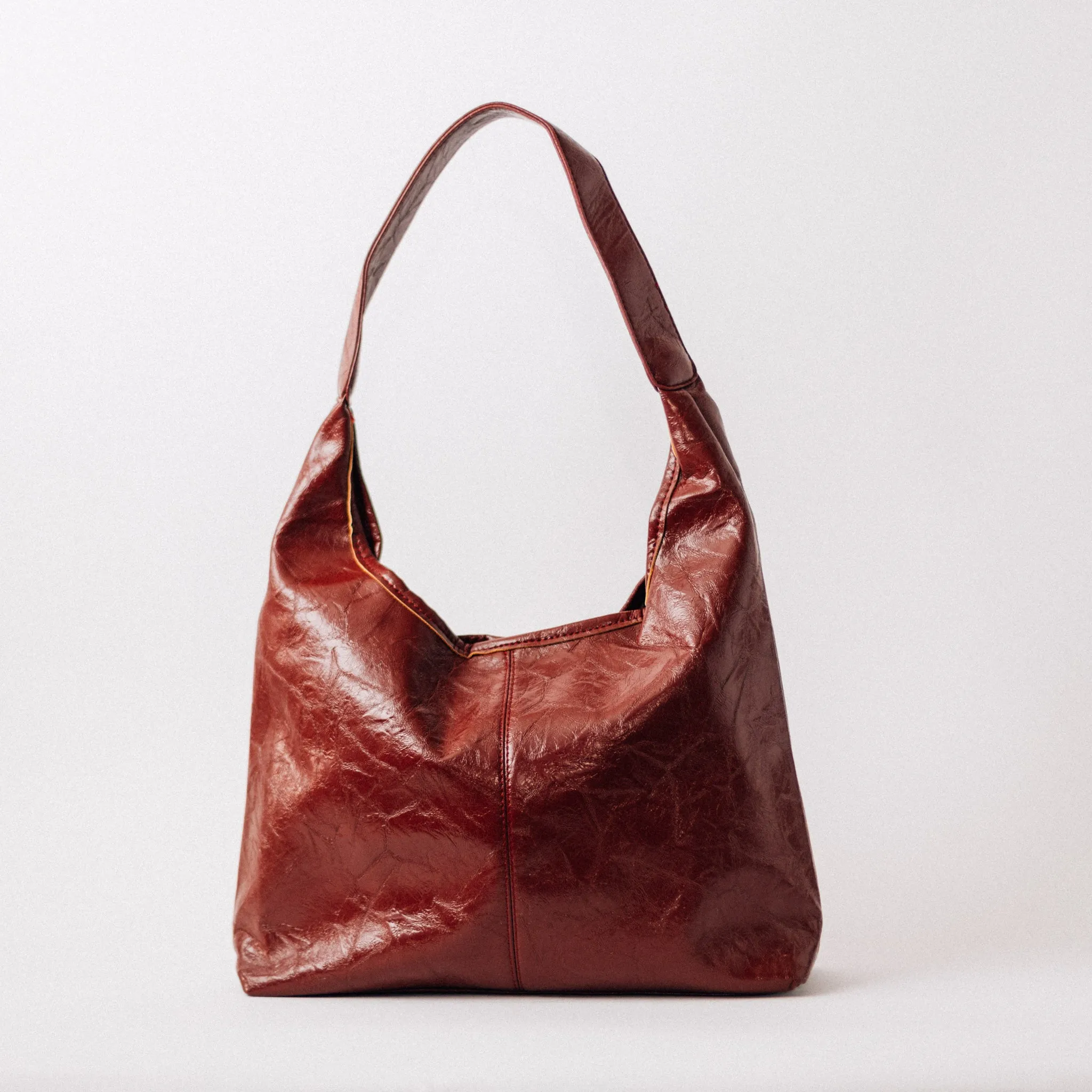 SOFT VEGAN RED HOBO