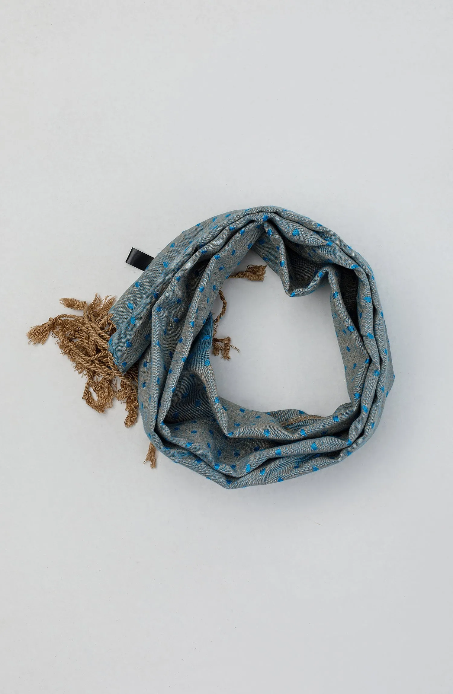 Stitched 1 Piece Dyed Cotton Scarf (NA-D-PL-23-038 BLUE)